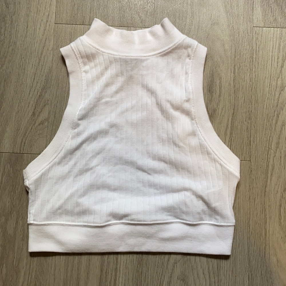 Ribbed, mock neck crop top